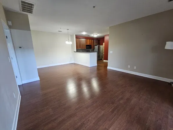 8043 Bienville Dr #9, Nashville, TN 37211