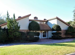 3617 Racquet Club Dr, Grand Prairie, TX 75052