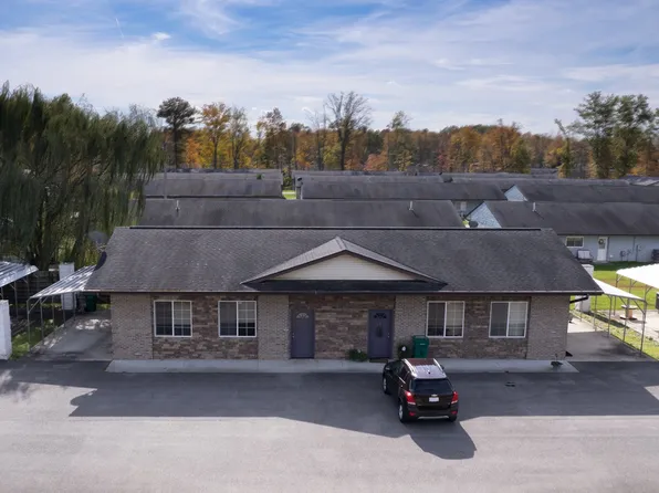 206 32nd Pkwy #206, Mount Orab, OH 45154