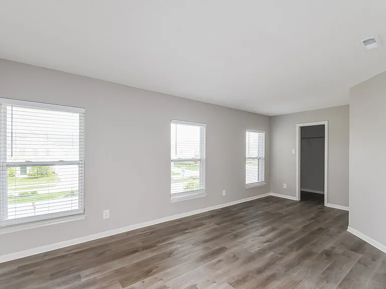 5978 N Rockingham Ln — Photo 13