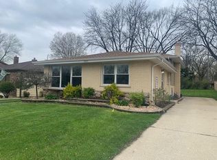 345 E Yorkfield Ave, Elmhurst, IL