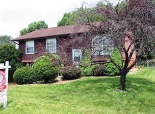 27 Independence Rd, Avella, PA 15312
