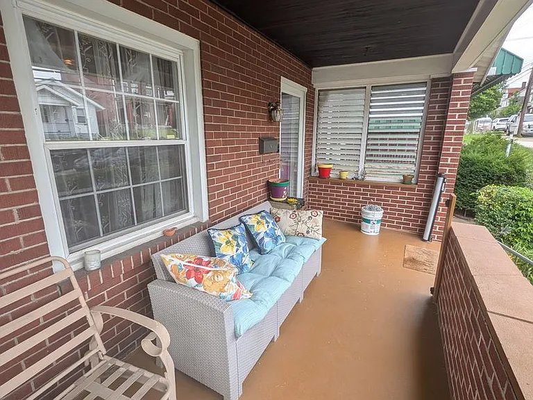 1444 Woodland Ave — Photo 3