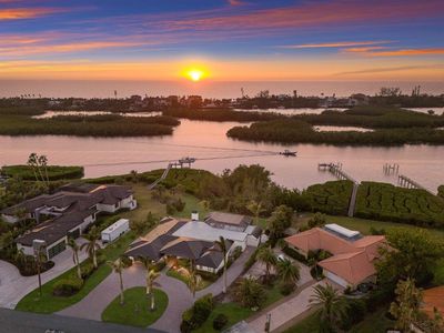 525 S Shore Dr, Osprey, FL, 34229