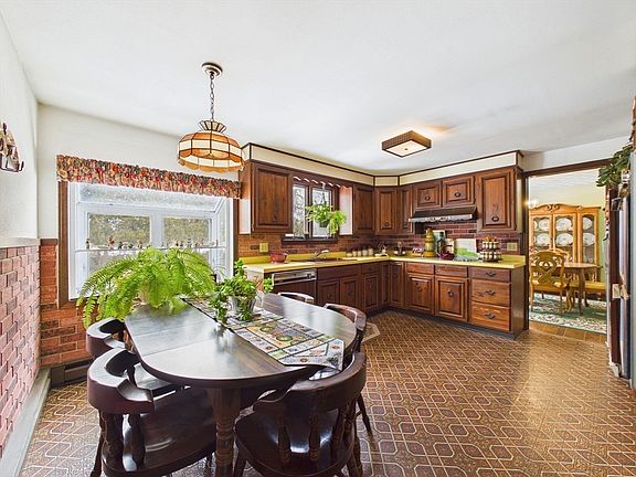 3rd image of 333 Rock Odundee Rd
