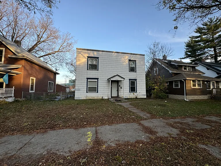 2634 Colfax Ave N — Photo 1