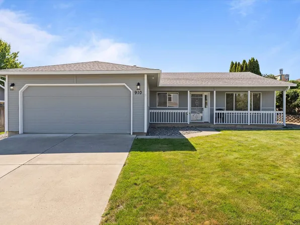 910 S Arthur Pl, Kennewick, WA 99336