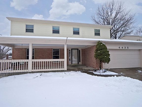 2nd image of 4435 Woodtrail Ln