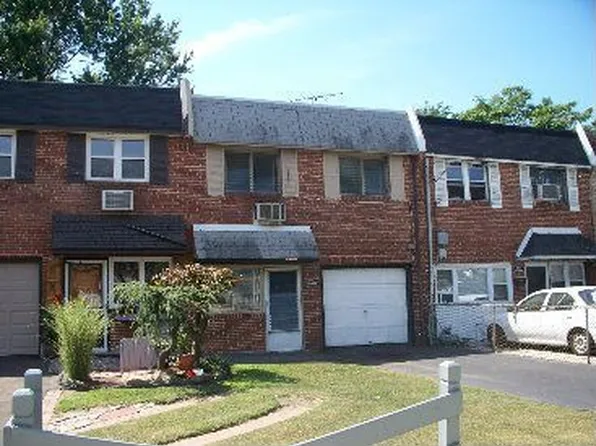 1107 Macarthur Dr, Camden, NJ 08104