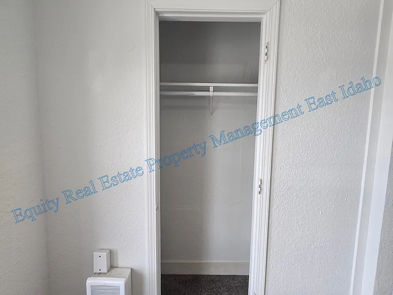815 E Clark St #5 — Photo 34