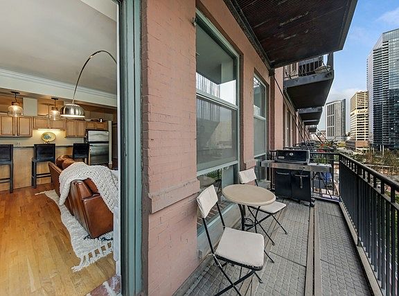 5th image of 165 N Canal St APT 619