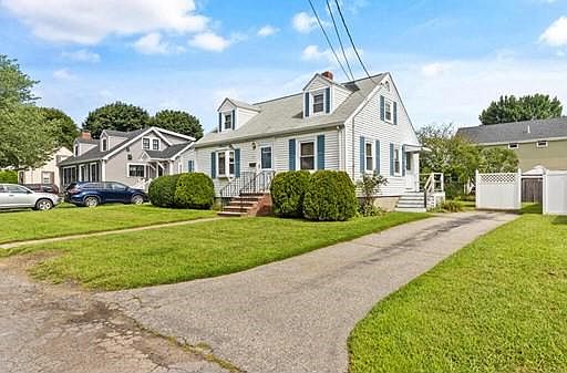 3rd image of 14 Regis Rd