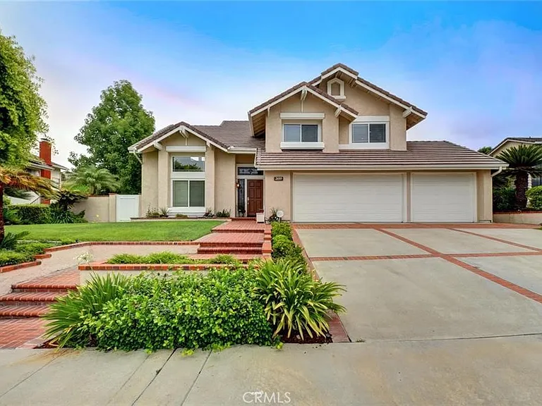 2699 N Vista Valley Rd — Photo 1