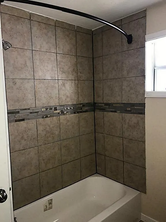 1 bed, 1.0 bath, 1040 sqft, $800 — Photo 2