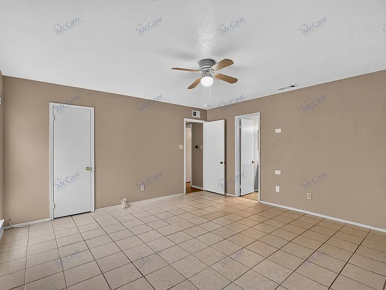521 Weaver St — Photo 16