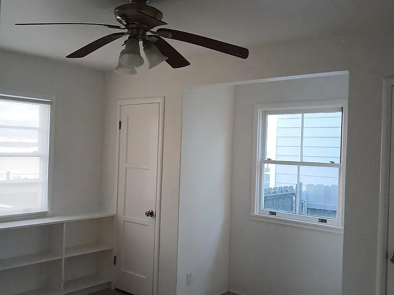 3403 Riviera Dr — Photo 26