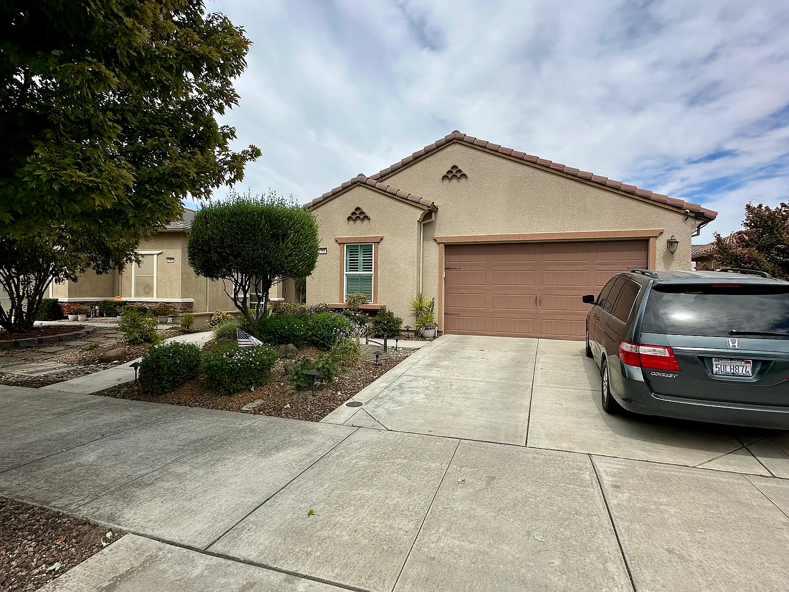 2 bed, 1474 sqft, $3,000 — Photo 2