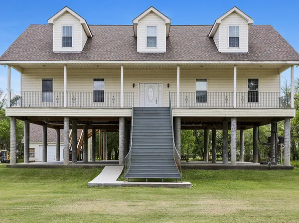 4975 Yacht Pen Ln, Lafitte, LA 70067