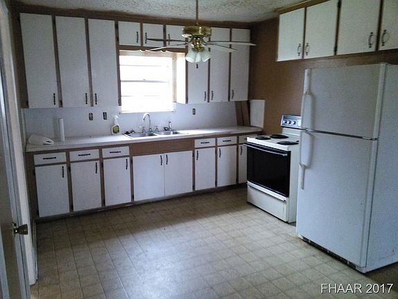 3rd image of 1003 Curry Ave