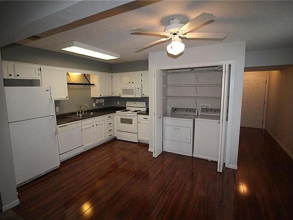 5th image of 6030 NE Moonstone Dr