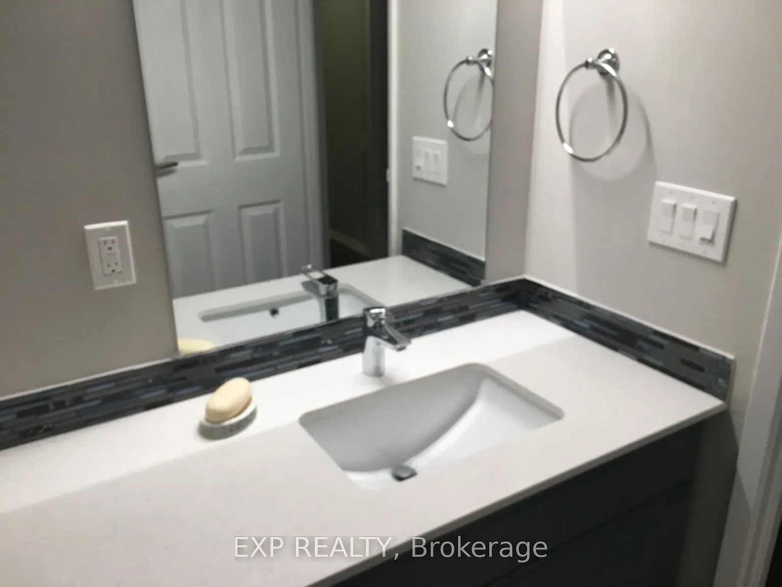 2 bed, $2,000 — Photo 4