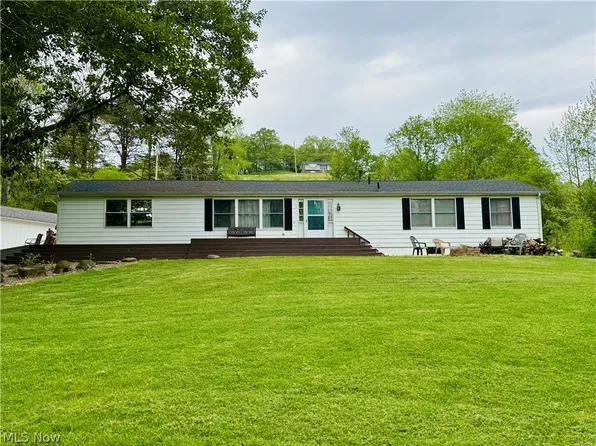 86 Cunningham Hl, Harrisville, WV 26362