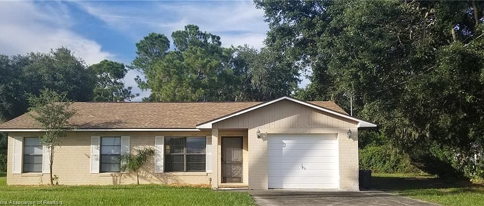 1st image of 1609 Lake Clay Dr