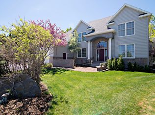 1402 S Meadow Brook Ct, Gillette, WY 82718