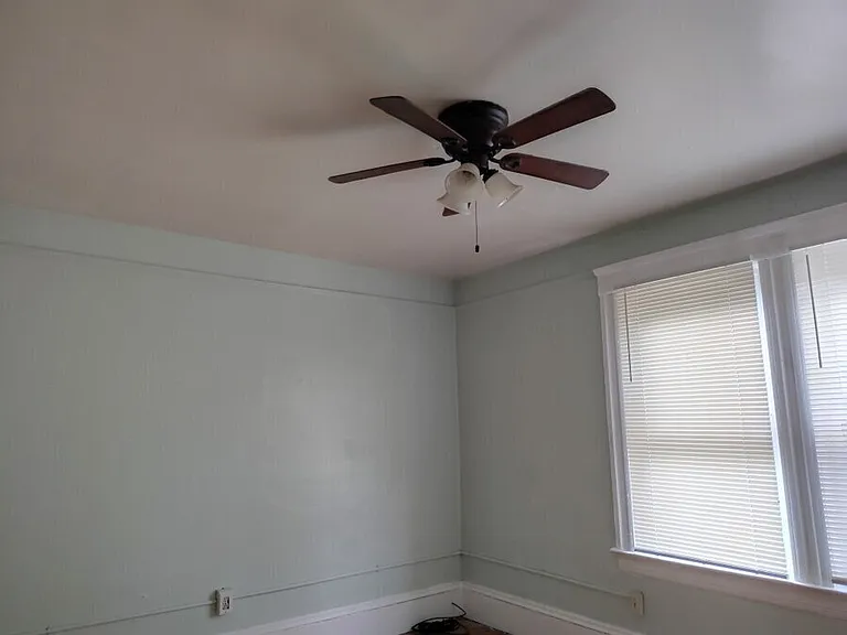 6034 Hillman Ave — Photo 6