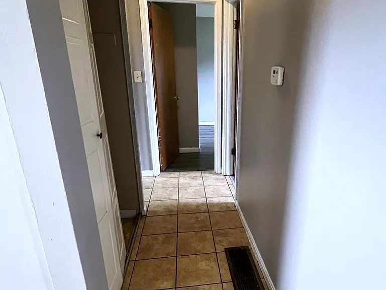 4920 Stokes Ct — Photo 17