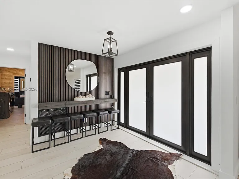 9935 Ramblewood Dr — Photo 3