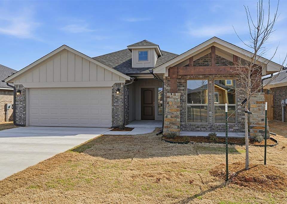 1st image of 3204 Mount Nebo Dr