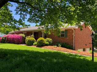 409 Chamberlain Dr, Marietta, OH 45750