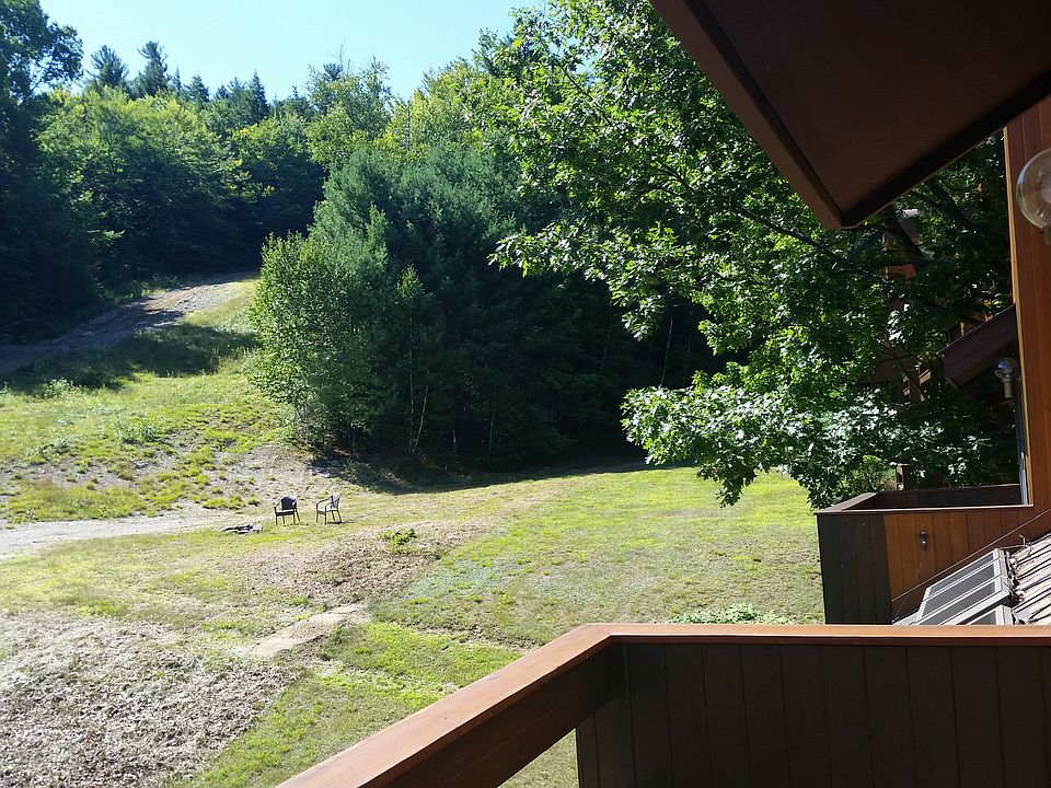 2nd image of 5 Mountainside At Attitash Rd