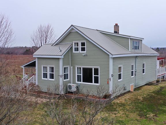 2nd image of 953 Middle Rd