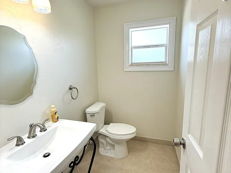 735 Hummingbird Way #204 — Photo 7