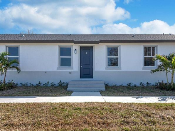 260 Rotonda Blvd N #2