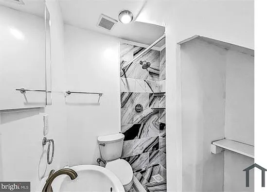 2240 15th St NE — Photo 7