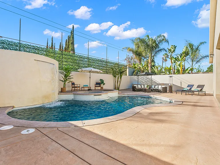 6635 Ben Ave — Photo 63