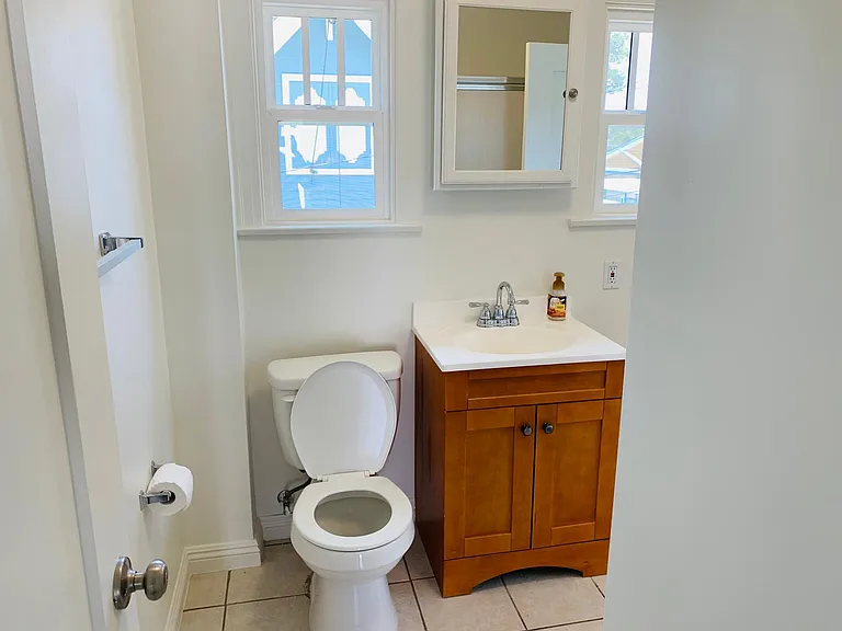 1015 1/2 N San Gabriel Ave #1015-1/2 — Photo 9