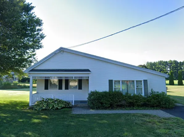 5 Valley St, Hatfield, MA 01038