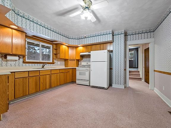 5th image of 125 W Bloss St