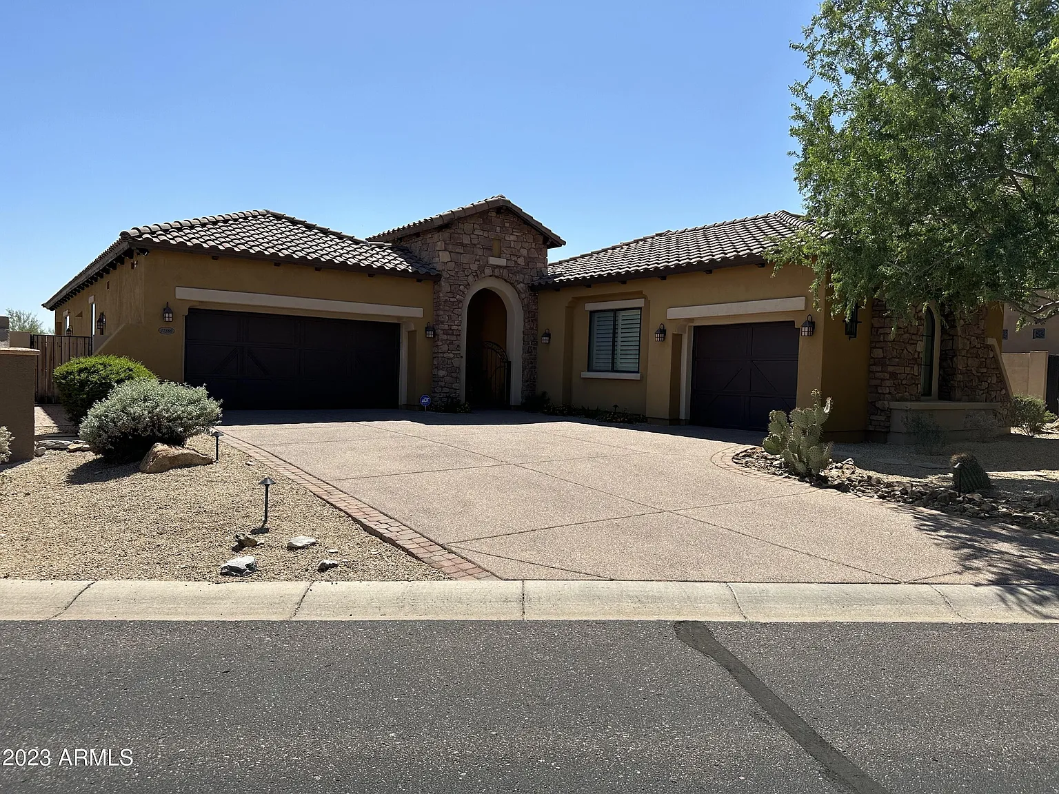 4 bed, 3.5 bath, 3358 sqft, $9,250 — Photo 3