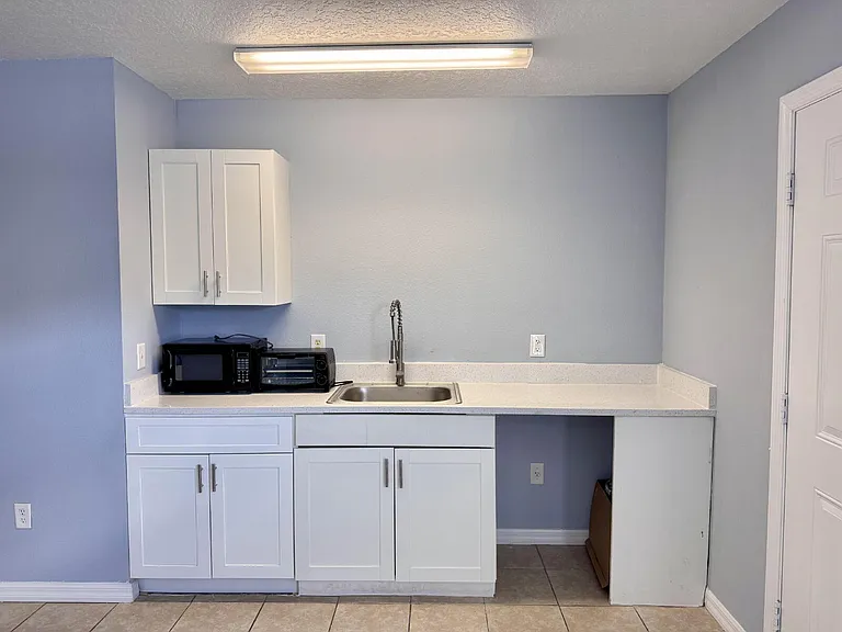 1314 Washington Palm Loop #B — Photo 4