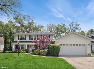 22W163 Glen Valley Dr, Glen Ellyn, IL 60137