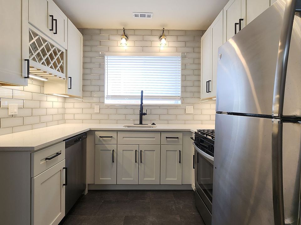 1st image of 7512 Cromwell Dr #7933f16fc
