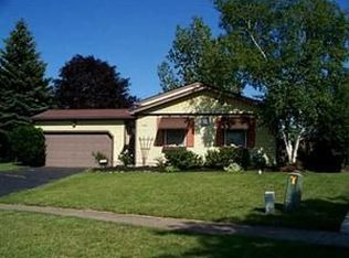 4029 Autumnway Ln, Hamburg, NY 14075