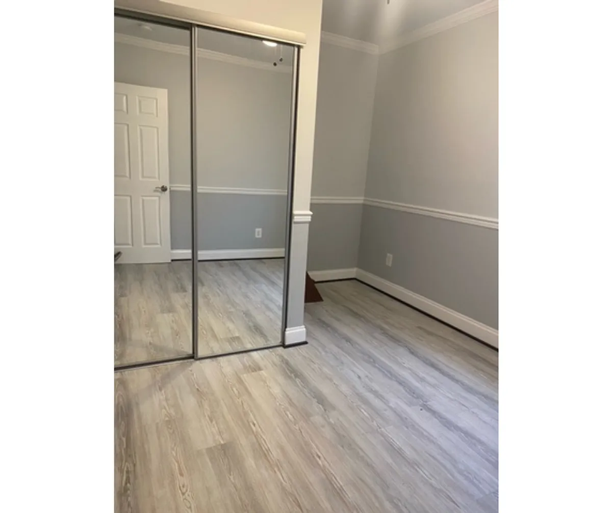 Building Photo - 1500 Olmstead St #2-600-2