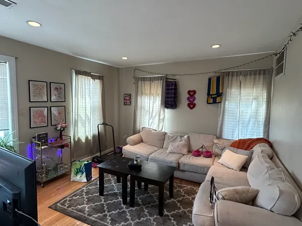 84 May St, Worcester, MA