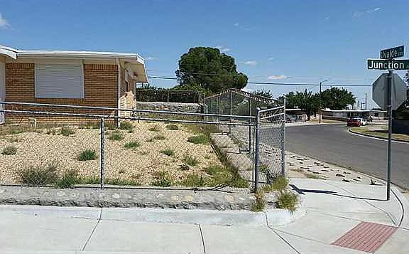 3rd image of 4809 Junction Ave